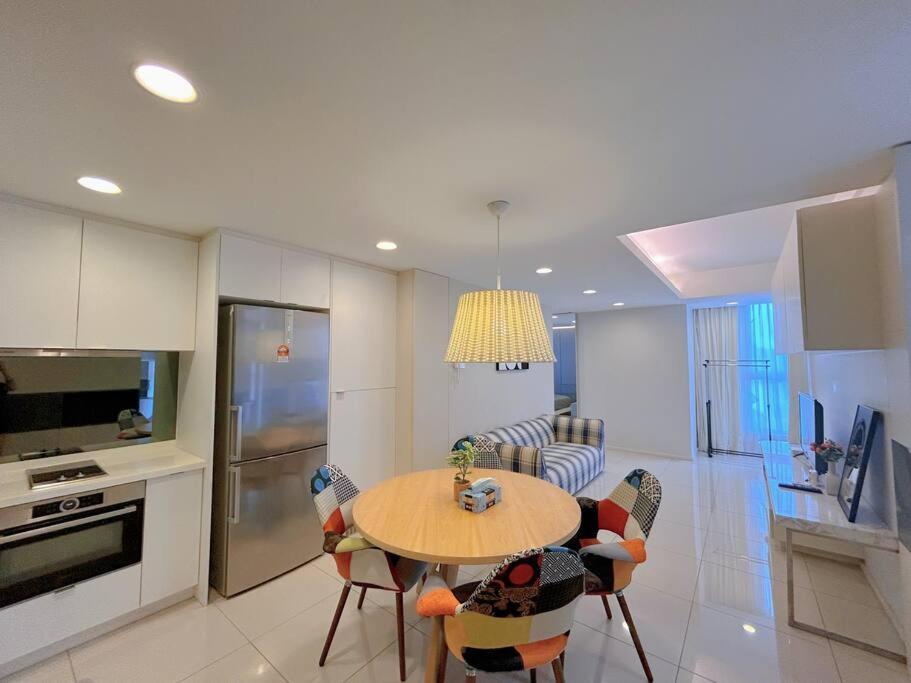Apartment 4px Verve Kl South, Near Midvalley & Pearl Point
